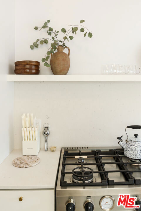 11138 Aqua Vista Street, North Hollywood CA: https://media.crmls.org/mediaz/1e908301-1e56-47fc-b35b-8ec0935d34f7.jpg