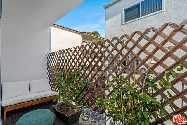 2431 3rd Street, 10 photo 7