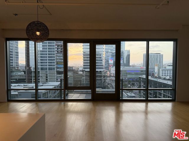 1100 S Hope Street, Los Angeles CA: https://media.crmls.org/mediaz/1e91f2a9-fbb5-4dbb-824c-8ec60a9840d1.jpg
