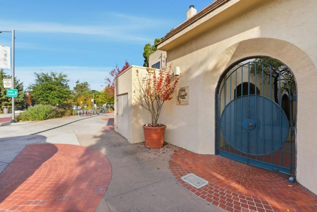 153 California Avenue, Palo Alto CA: https://media.crmls.org/mediaz/1e928c2a-2a6c-4b26-8d55-bb485db69209.jpg