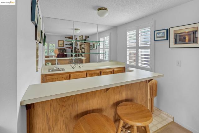 363 Limerick Way, Vacaville CA: https://media.crmls.org/mediaz/1e939956-3ead-48eb-9ceb-715ed5bbf958.jpg