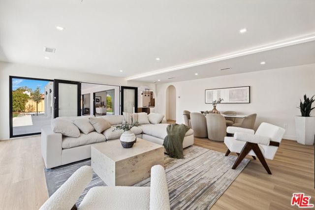 80100 Vista Grande, La Quinta CA: https://media.crmls.org/mediaz/1e93edf8-1130-4451-bc18-7b58da52c8e8.jpg