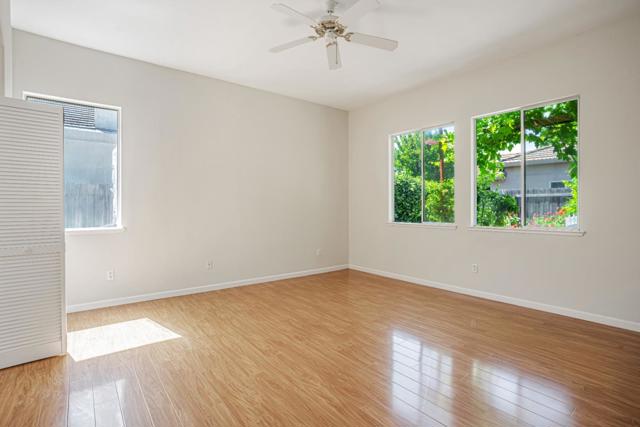 9712 Bovill Drive, Elk Grove CA: https://media.crmls.org/mediaz/1e9426d5-ffe0-409a-9946-424680377dbd.jpg