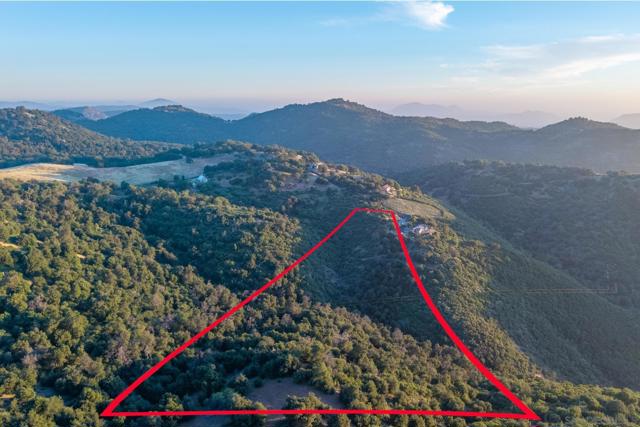 3890 Eagle Ridge, Julian CA: https://media.crmls.org/mediaz/1e94c020-2d0f-4019-bcbd-b794c877ba79.jpg