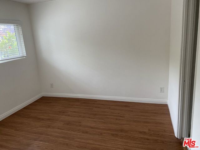 4244 Duquesne Avenue, Culver City CA: https://media.crmls.org/mediaz/1e95c5ca-1016-4dc2-b8e1-707d7b59dbf4.jpg