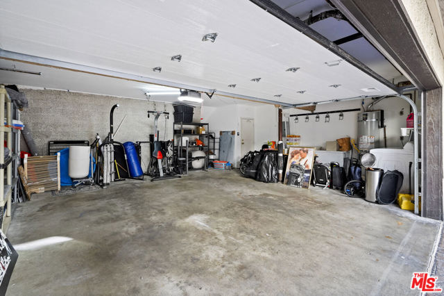 5245 Coldwater Canyon Avenue, Sherman Oaks CA: https://media.crmls.org/mediaz/1e95f9a9-12c9-4510-b762-e1942a1a3176.jpg