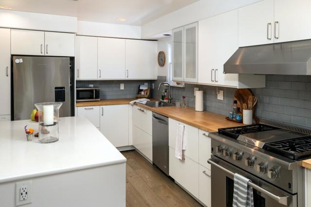 2336 Palo Verde Avenue, East Palo Alto CA: https://media.crmls.org/mediaz/1e9791e7-17aa-4269-826e-d93e08cafed0.jpg