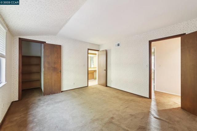 58 Saint Andrews Ln, Alamo CA: https://media.crmls.org/mediaz/1e97cda3-3fb6-447b-914a-0759e59e2791.jpg