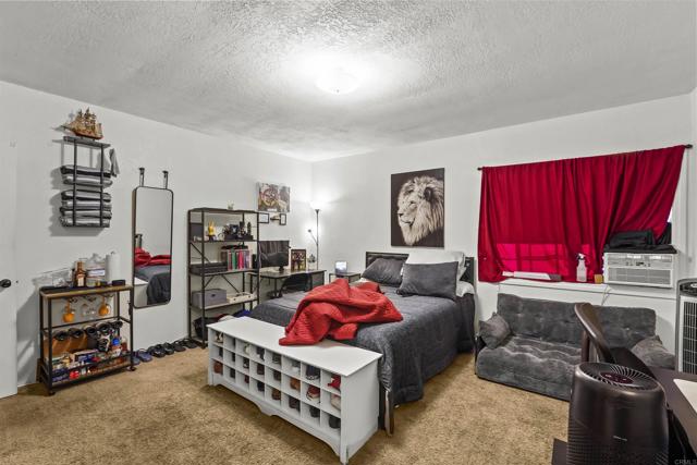 127 W 5Th Avenue, Escondido CA: https://media.crmls.org/mediaz/1e98bc55-ed20-46c6-8430-987936d8ad80.jpg