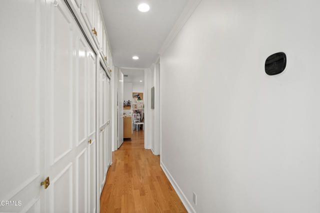 630 S Orange Grove Boulevard, Pasadena CA: https://media.crmls.org/mediaz/1e9990a9-96ff-4893-8ab2-a08017daa287.jpg