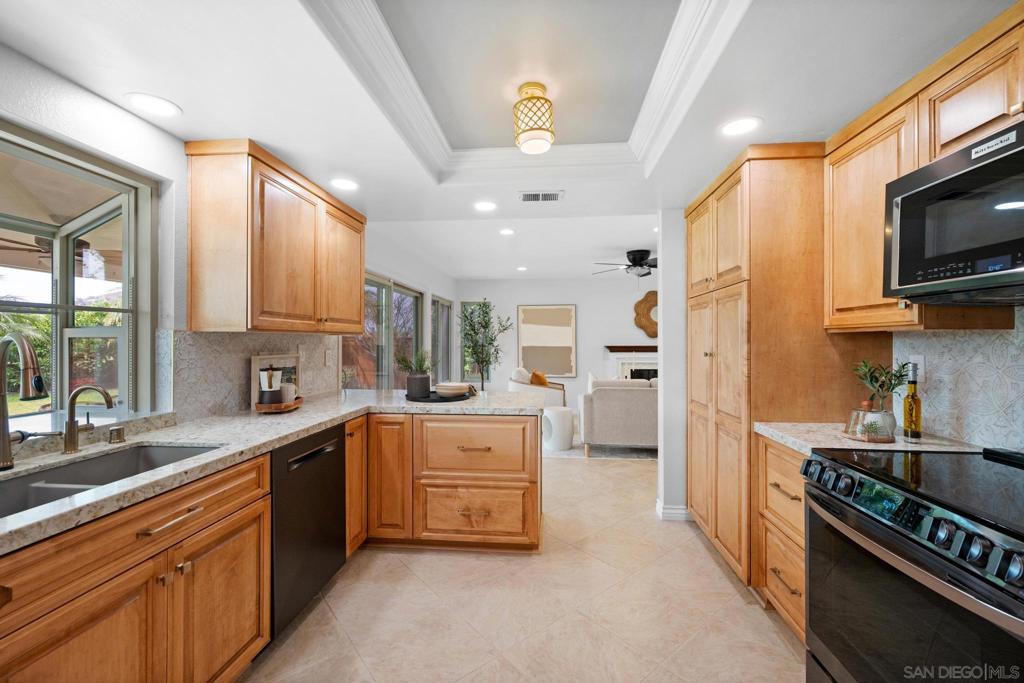 11479 Grassy Trail Dr - photo 16