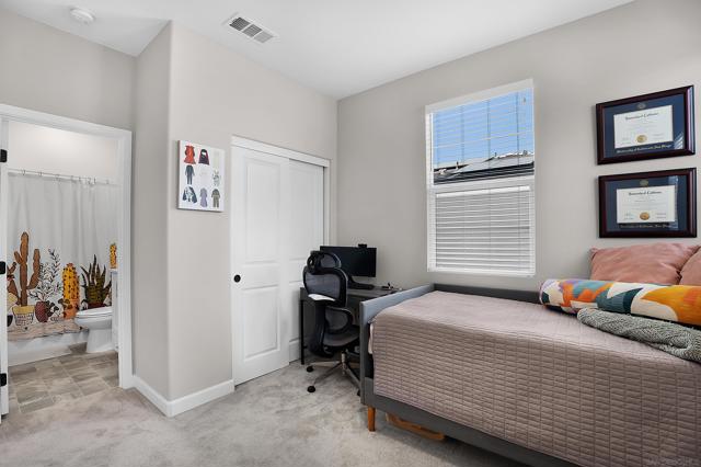 1221 Sunrise View, San Marcos CA: https://media.crmls.org/mediaz/1e9a9695-0a49-4e81-9e15-479538bfeccd.jpg