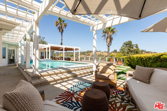2224 Hercules Drive, Los Angeles CA: https://media.crmls.org/mediaz/1e9af2f4-1faf-4c2d-ad19-6d30528752a7.jpg
