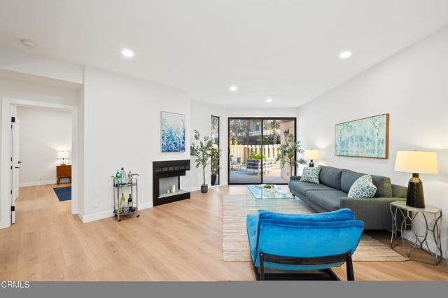 4201 Via Marisol, Los Angeles CA: https://media.crmls.org/mediaz/1e9bd8f5-91ba-429e-b163-efe1299f131a.jpg