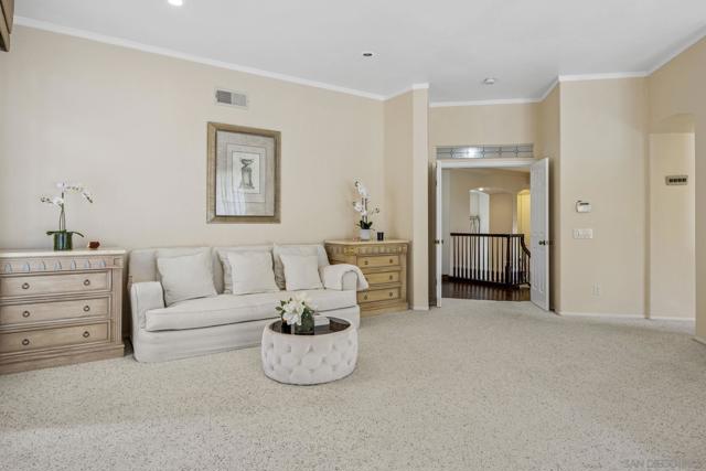 1006 Acero St, Chula Vista CA: https://media.crmls.org/mediaz/1e9c07f6-4648-4bd9-9223-41d4bf6096ca.jpg
