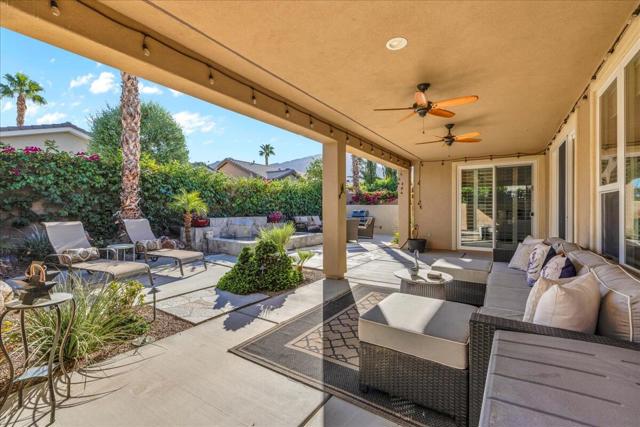 81485 Golden Poppy Way, La Quinta CA: https://media.crmls.org/mediaz/1e9d9463-d096-4444-9690-cea2b7a036f3.jpg