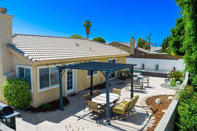 45405 Deerbrook Circle, La Quinta CA: https://media.crmls.org/mediaz/1e9dda4a-f268-492f-b08b-ad0fa504c5af.jpg
