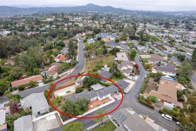 874 Hacienda Drive, El Cajon CA: https://media.crmls.org/mediaz/1e9e090d-f09b-42ee-bd9d-9dda282b756e.jpg