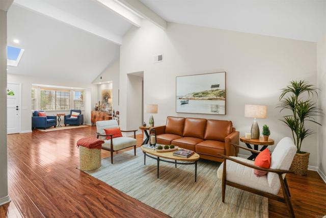 915 Lake Ridge Drive, San Marcos CA: https://media.crmls.org/mediaz/1e9e6a02-1623-4c38-aeb1-228f11e82b9a.jpg