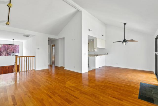 17 Carriage Lane, Scotts Valley CA: https://media.crmls.org/mediaz/1e9eafd0-9784-4717-8852-fe91c2d987e0.jpg