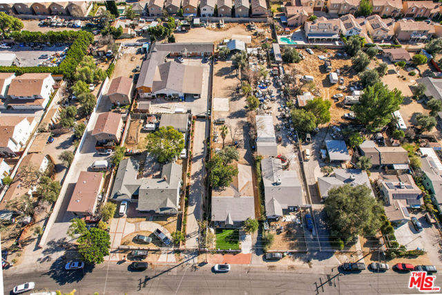 14682 Cobalt Street, Sylmar CA: https://media.crmls.org/mediaz/1e9f1dd2-8a89-4bc2-85de-a6b0290b5eb3.jpg