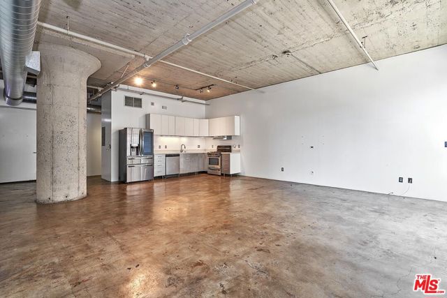 1855 Industrial Street, Los Angeles CA: https://media.crmls.org/mediaz/1e9f8819-df6e-4038-874b-8b9f7e06ec39.jpg
