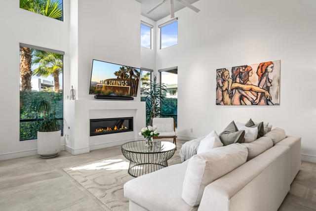 188 Blue Moon Drive, Palm Springs, CA 92262