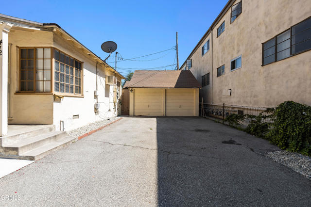 Detail Gallery Image 3 of 10 For 412 Pioneer Dr, Glendale,  CA 91203 - 1 Beds | 1 Baths