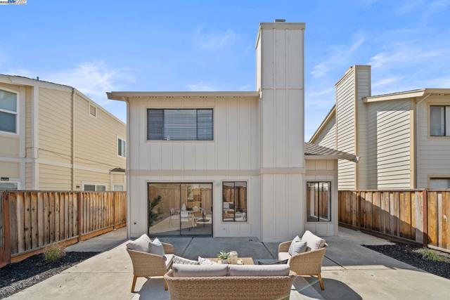 3664 Thrush Terrace, Fremont CA: https://media.crmls.org/mediaz/1ea41caa-30f9-45dd-9bf3-b03240191c62.jpg