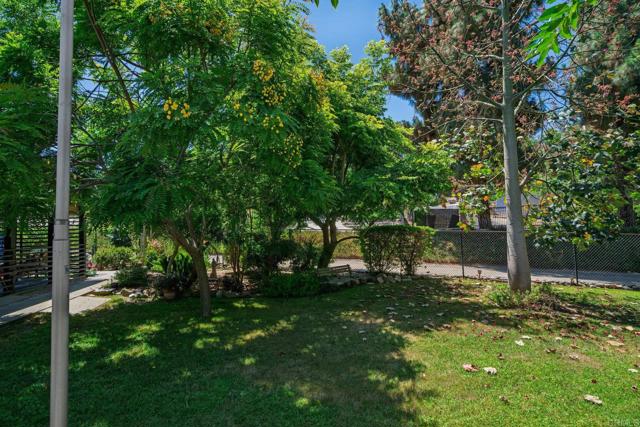 620 Sunset Drive, Vista CA: https://media.crmls.org/mediaz/1ea4388b-78a1-4d89-97e6-53a7a6ccc346.jpg