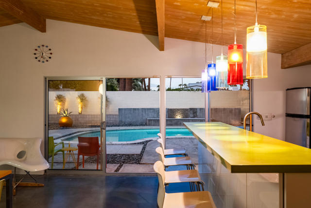 438 E Racquet Club Road, Palm Springs, CA 92262
