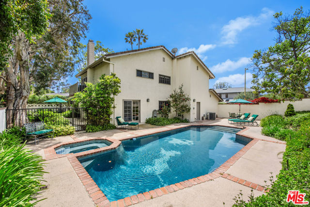 2124 Eric Drive, Los Angeles CA: https://media.crmls.org/mediaz/1ea6a8fd-dfd3-41f1-a7bd-d141cc6b5965.jpg