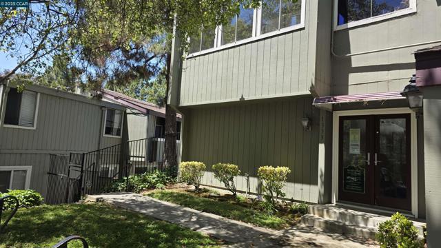 1333 N Camino Alto, Vallejo CA: https://media.crmls.org/mediaz/1ea6b4e1-4da2-4a59-a678-8538d1cffaeb.jpg