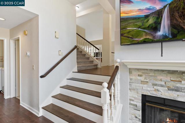 313 Willowwood Ct, Vacaville CA: https://media.crmls.org/mediaz/1ea6e8af-8bf3-40de-b09f-dc59be20f24e.jpg