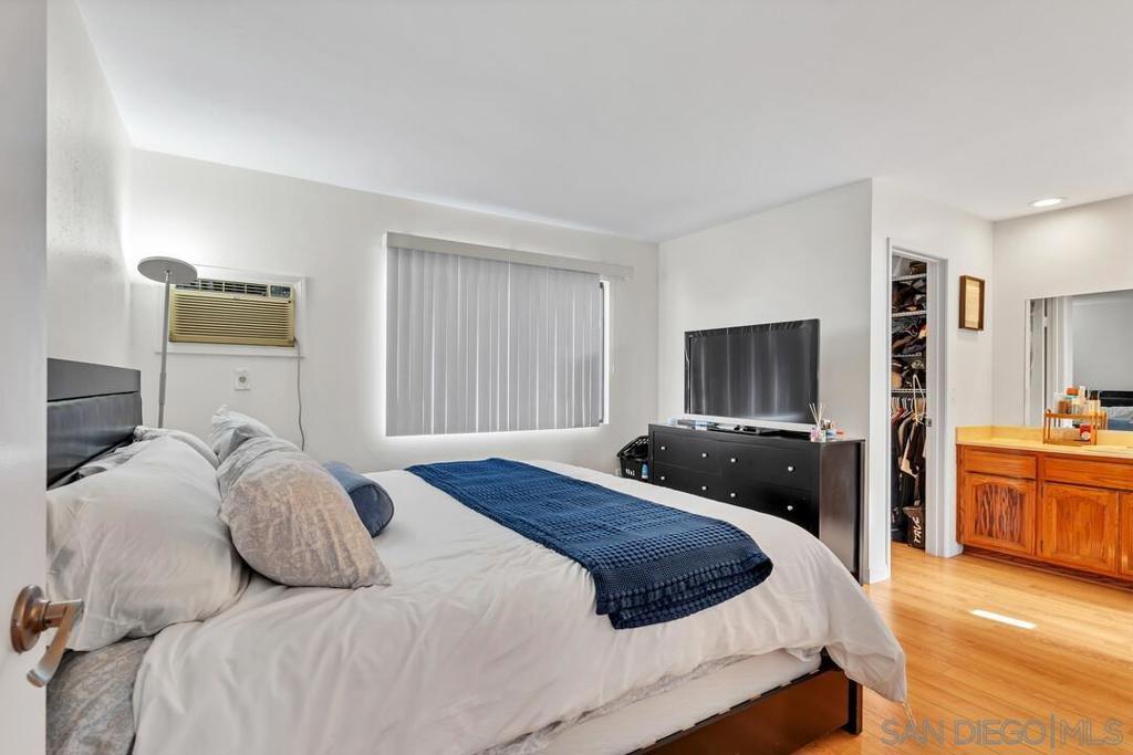 4725 35th St - photo 14