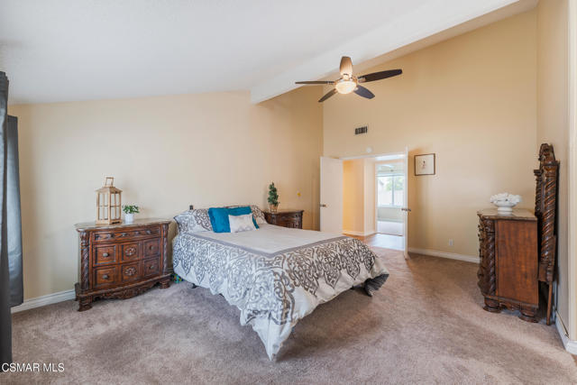 2705 N Broadmoor Avenue, Simi Valley CA: https://media.crmls.org/mediaz/1ea78998-a28a-4c6b-82ee-a4a9edf6a1f5.jpg
