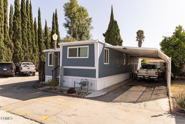 710 W Harvard Boulevard, Santa Paula CA: https://media.crmls.org/mediaz/1ea8255d-c34b-4e2e-86f1-c6f095fbbeed.jpg