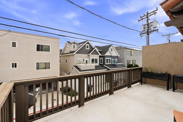 Detail Gallery Image 38 of 73 For 535 F Ave #4,  Coronado,  CA 92118 - 3 Beds | 2 Baths