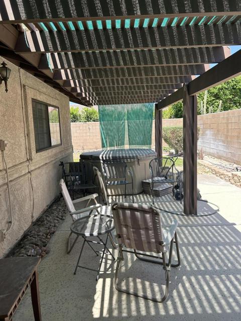 43705 Warner Trail, Palm Desert CA: https://media.crmls.org/mediaz/1ea8d68a-0d8f-4da9-9451-bdb0e98faea7.jpg