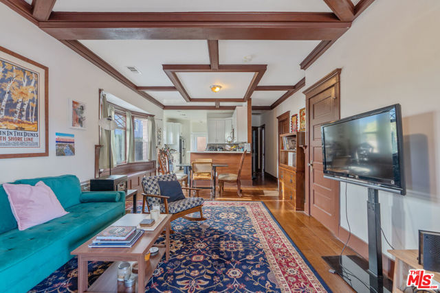 6178 Aldama Street, Los Angeles CA: https://media.crmls.org/mediaz/1eaa1b36-c40f-45b9-ba22-296baf263bd5.jpg