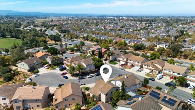 7 Massachusetts Circle, Salinas CA: https://media.crmls.org/mediaz/1eaaa28f-6982-4ac5-8e17-6b562a36dde7.jpg