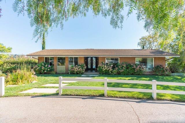 Detail Gallery Image 9 of 75 For 3563 Canonita Dr, Fallbrook,  CA 92028 - 4 Beds | 3 Baths