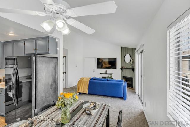Image 5 of 18 For 12650 Lakeshore Dr. Unit 127