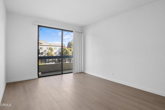 Detail Gallery Image 14 of 28 For 435 S La Fayette Park Pl #102,  Los Angeles,  CA 90057 - 2 Beds | 2 Baths