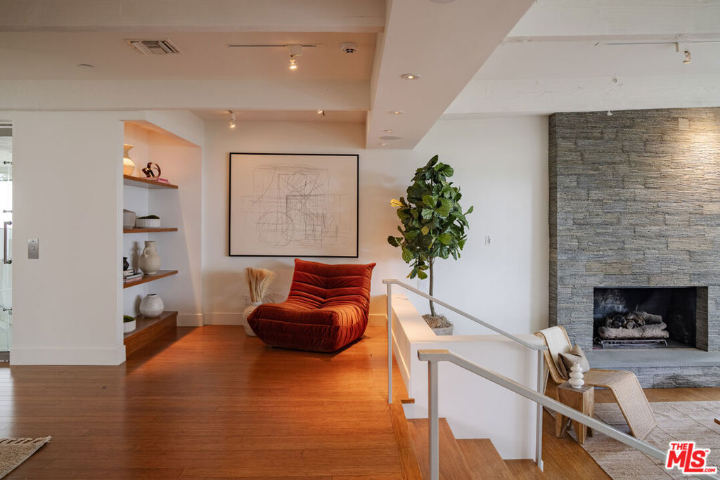 MLS #25520841 image #8