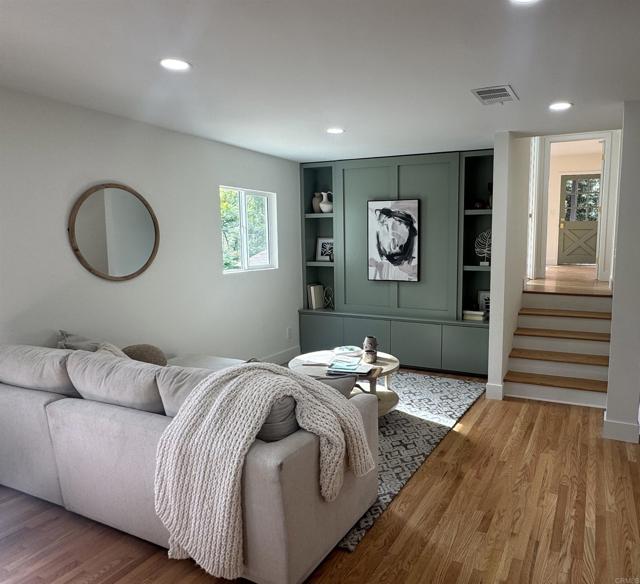 Detail Gallery Image 4 of 14 For 4088 Nabal Dr, La Mesa,  CA 91941 - 4 Beds | 3 Baths