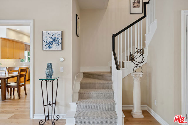 23040 Blue Bird Drive, Calabasas CA: https://media.crmls.org/mediaz/1eacbf6c-199d-4bcf-a2e3-681177ee724f.jpg
