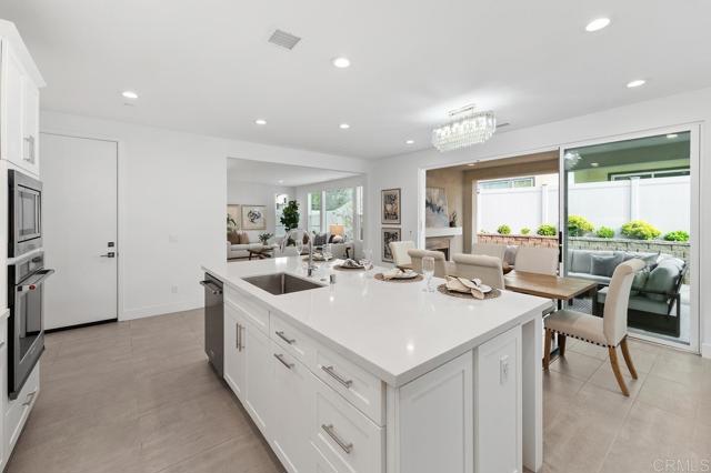 Detail Gallery Image 11 of 73 For 10635 Melogold Way, San Diego,  CA 92126 - 4 Beds | 3/1 Baths