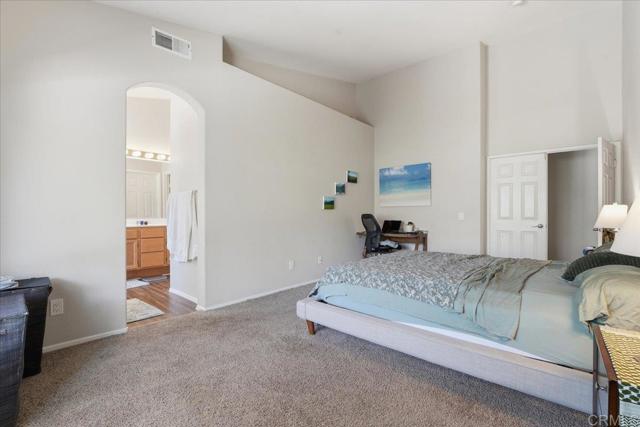 Detail Gallery Image 12 of 29 For 241 Del Mesa St, Oceanside,  CA 92058 - 4 Beds | 2 Baths