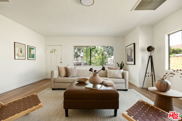4803 Gambier Street, Los Angeles CA: https://media.crmls.org/mediaz/1eadce4d-23f1-4cd5-8118-2c3c26145793.jpg